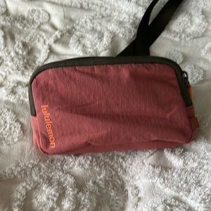 Lululemon mini belt bag